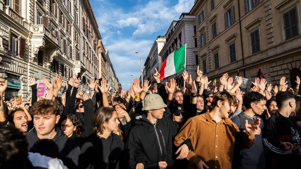 Italia vive su segundo fin de semana consecutivo de protestas multitudinarias del Movimiento 17 de Octubre