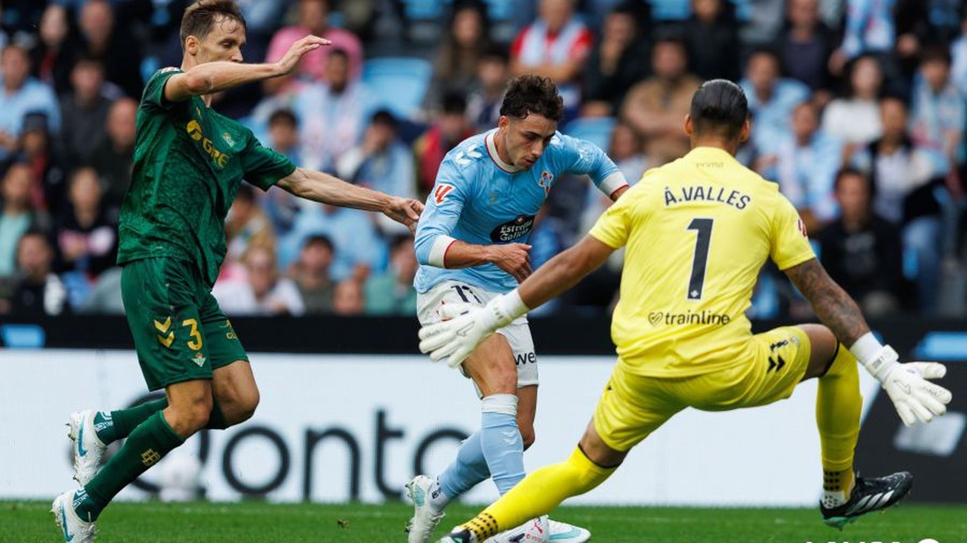 Álvaro Valles, negándole un gol al Celta Álvaro Valles, negándole un gol al Celta