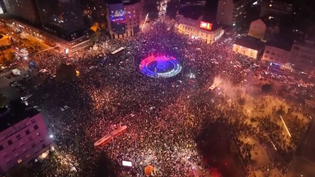 El movimiento de protesta Lista de Estudiantes se alza con una victoria histórica en Serbia frente al partido del presidente Vucic