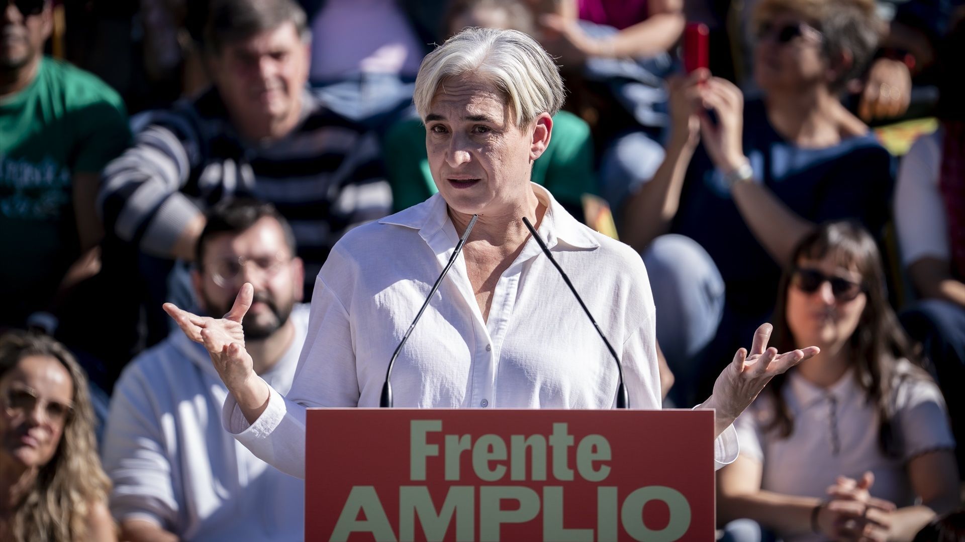 Frente Amplio coloca a Ada Colau como candidata a la presidencia