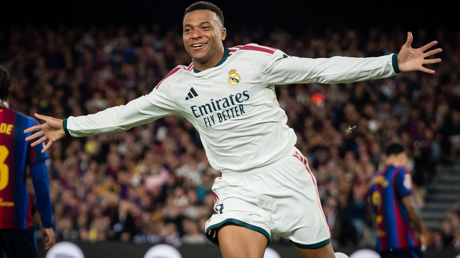 Kylian Mbappé celebra uno de sus goles en El Clásico Kylian Mbappé celebra uno de sus goles en El Clásico