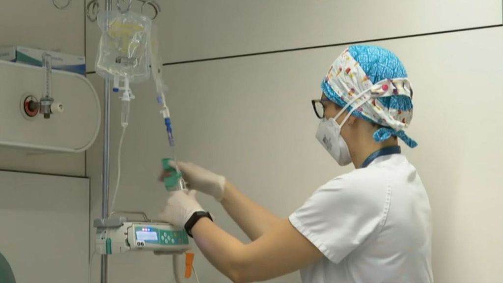Los pacientes y expertos en cáncer de páncreas reclaman agilizar el acceso a un tratamiento que podría duplicarles la esperanza de vida