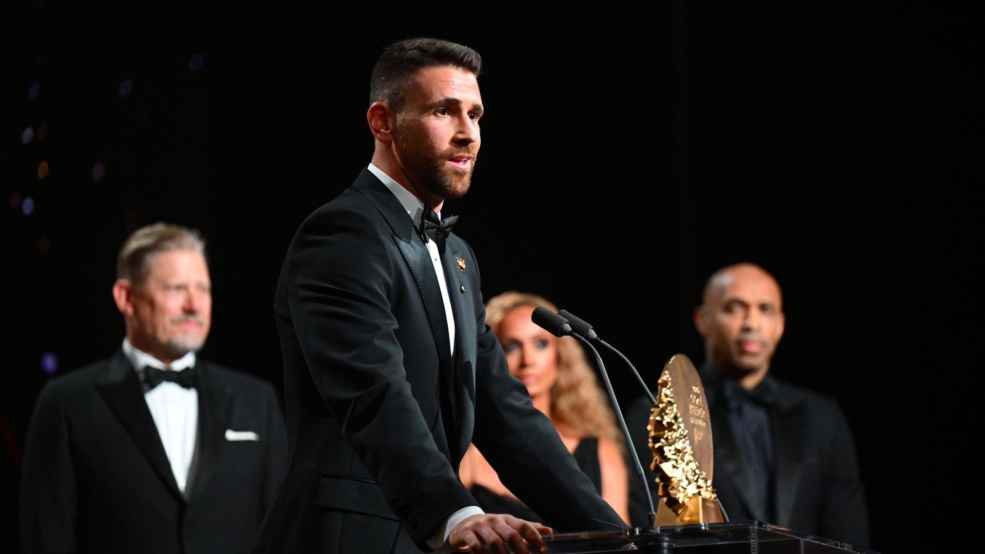 Unai Simón, ganador del Trofeo Lev Yashin en la Gala del Balón de Oro 2026 Unai Simón, ganador del Trofeo Lev Yashin en la Gala del Balón de Oro 2026