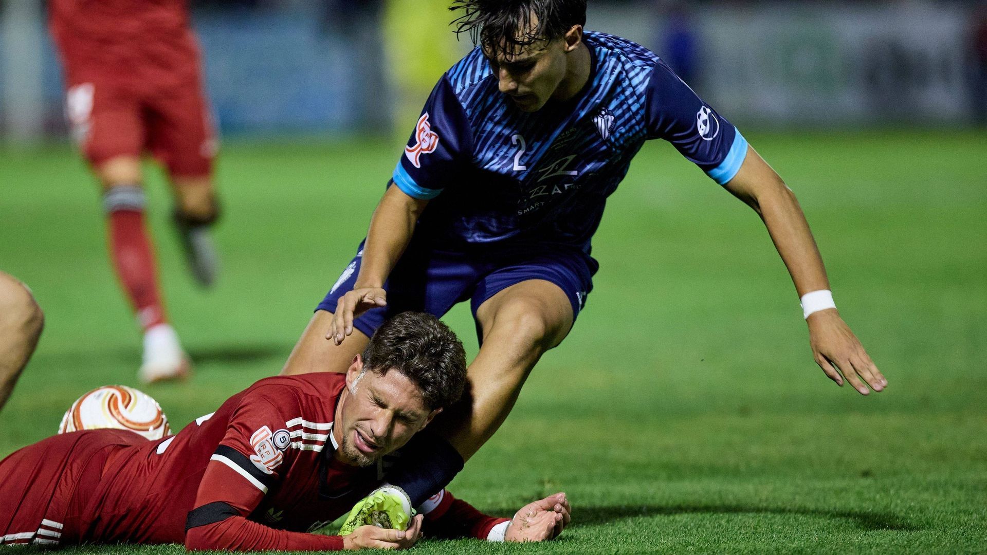 Cánticos polémicos en el partido