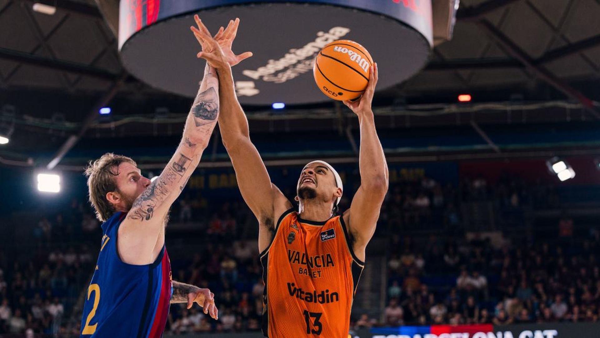 El Valencia Basket busca, a la tercera, un triunfo sobre el Barça que le mantenga arriba El Valencia Basket busca, a la tercera, un triunfo sobre el Barça que le mantenga arriba