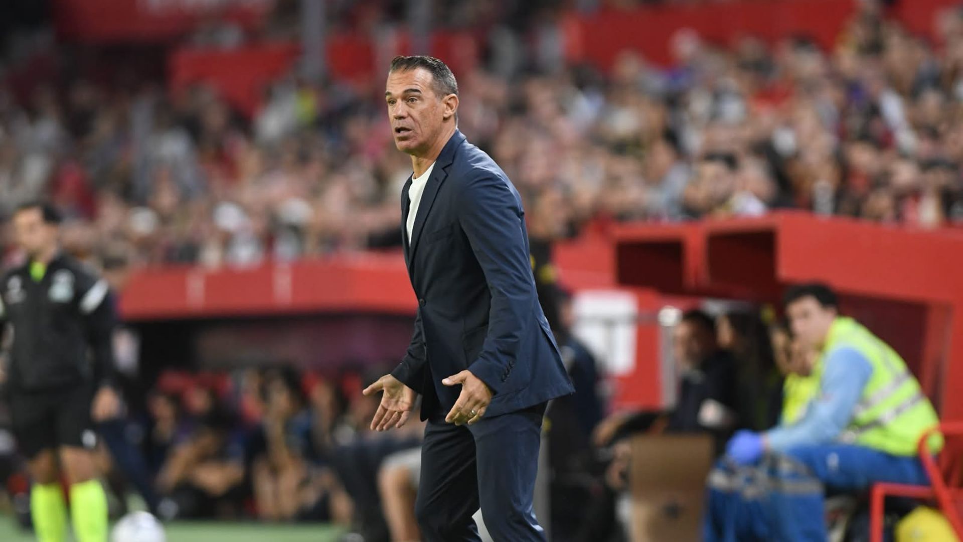 Luis García Plaza, ante Osasuna