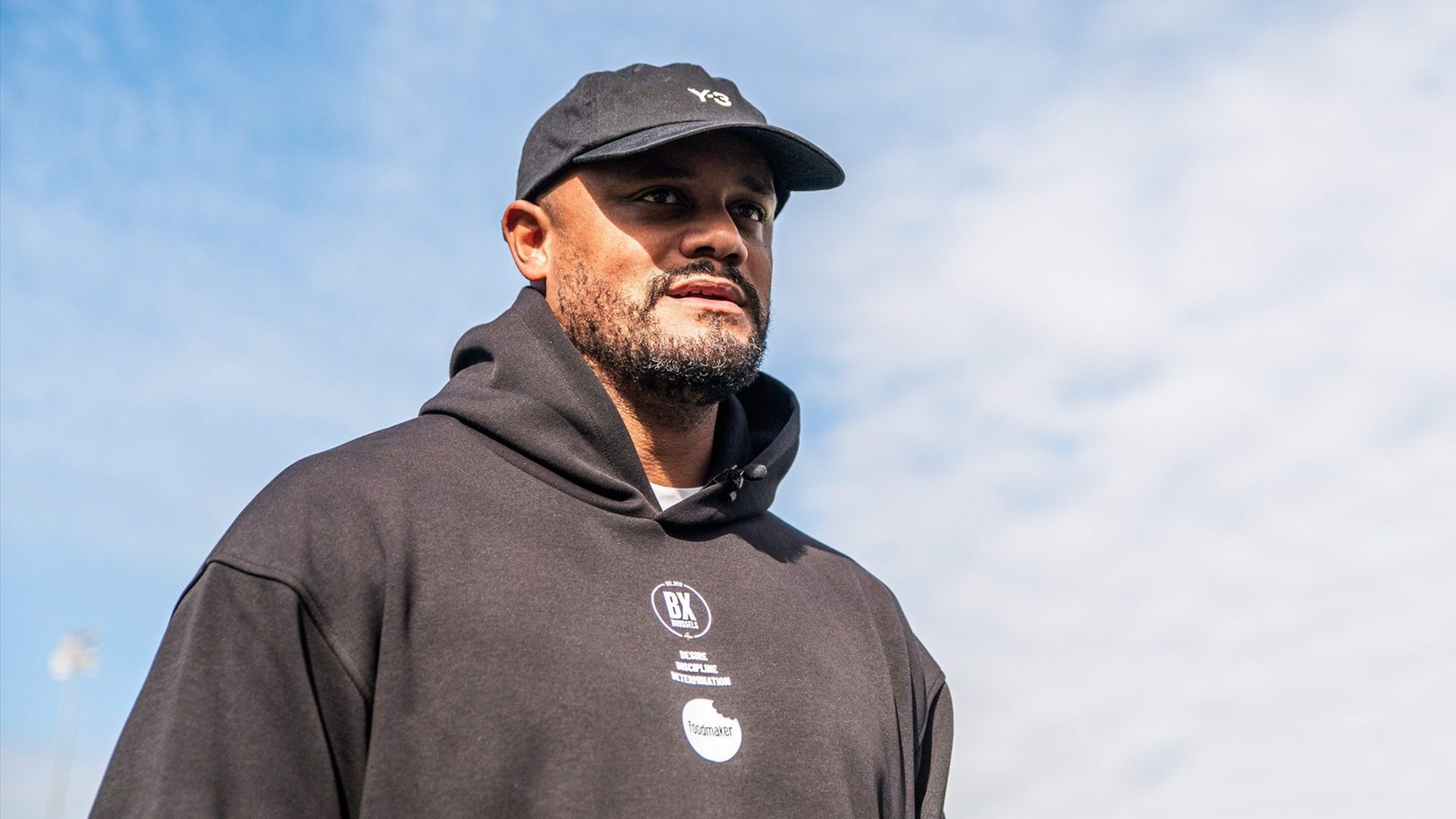 Vincent Kompany, en una acción publicitaria con BX