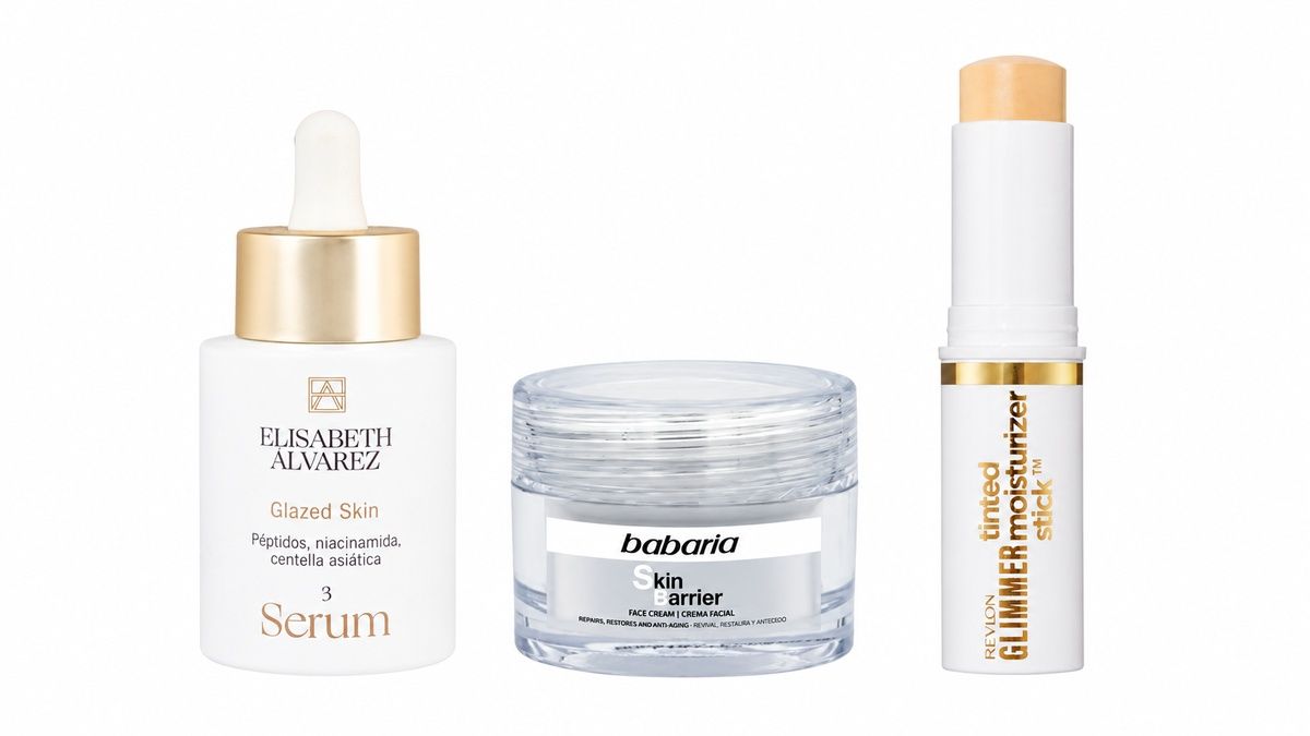 De izquierda a derecha: sérum hidratante Glazed Skin, de Elisabeth Álvarez (50 €); crema facial Skin Barrier, de Babaria (7,99 €); y Glimmer Tinted Moisturizer Stick, de Revlon (desde 8,95 €), para unificar el tono con un acabado luminoso