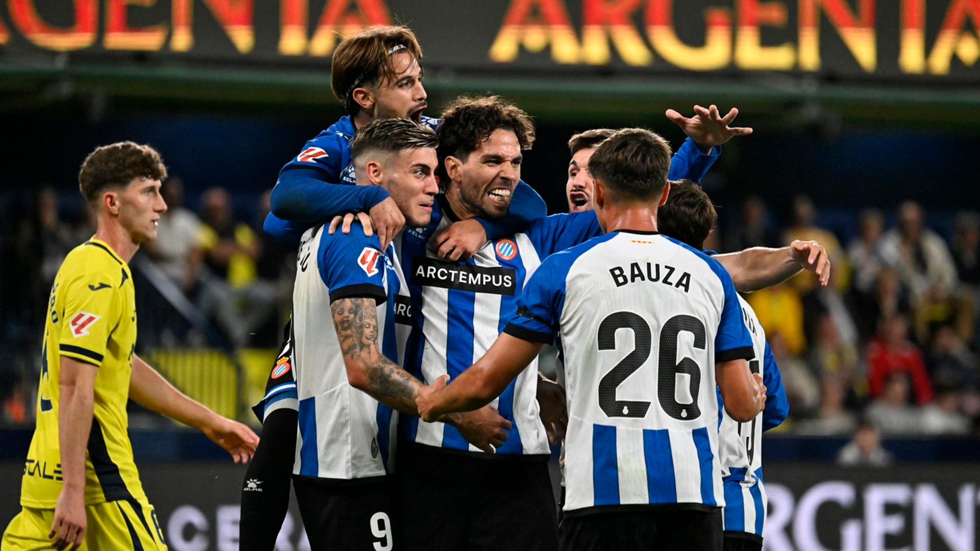Leandro Cabrera celebra su gol en el Villarreal-Espanyol Leandro Cabrera celebra su gol en el Villarreal-Espanyol