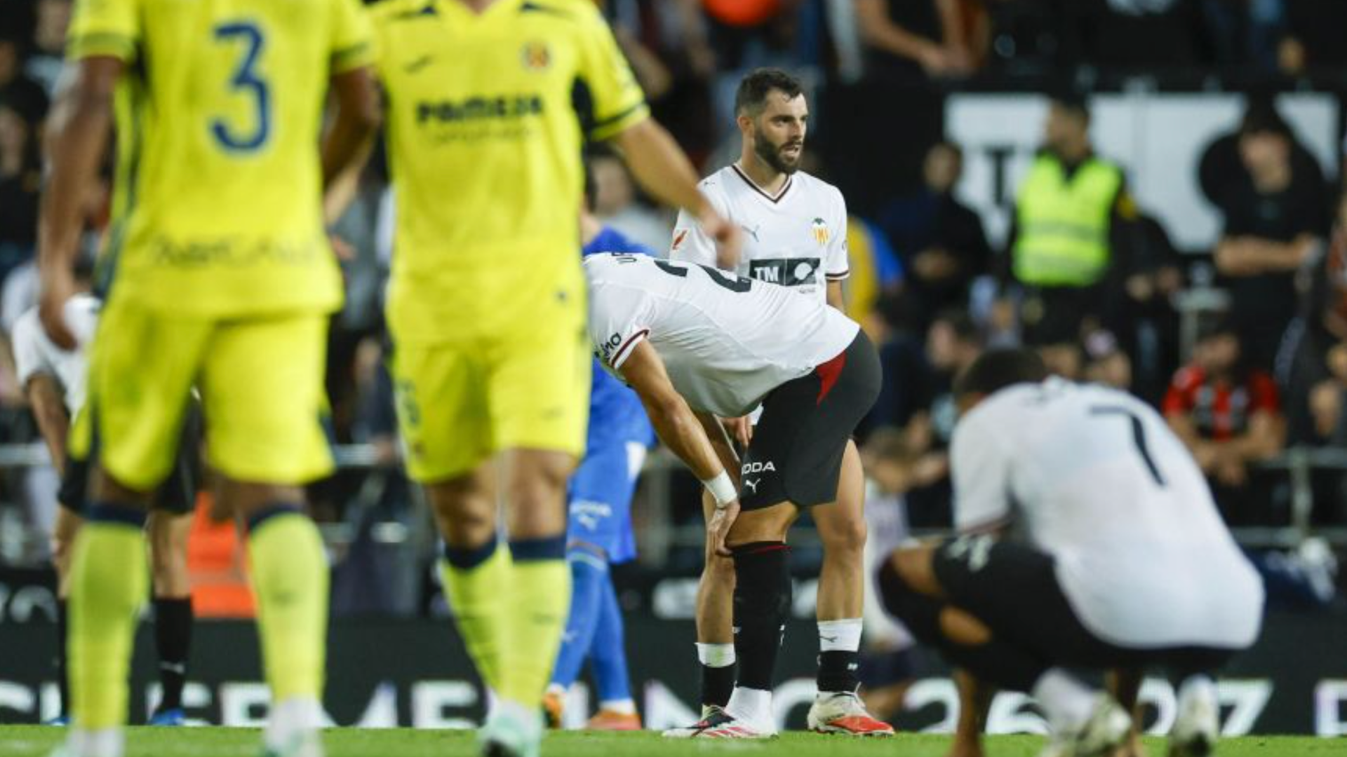 Rioja abatido en Mestalla tras perder ante el Villarreal