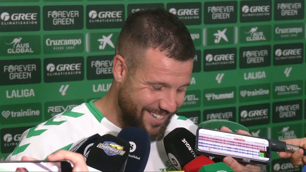 Aitor Ruibal recuerda los partidos de Champions con su abuelo con la emoción de volver con el Betis: "Es mi casa"