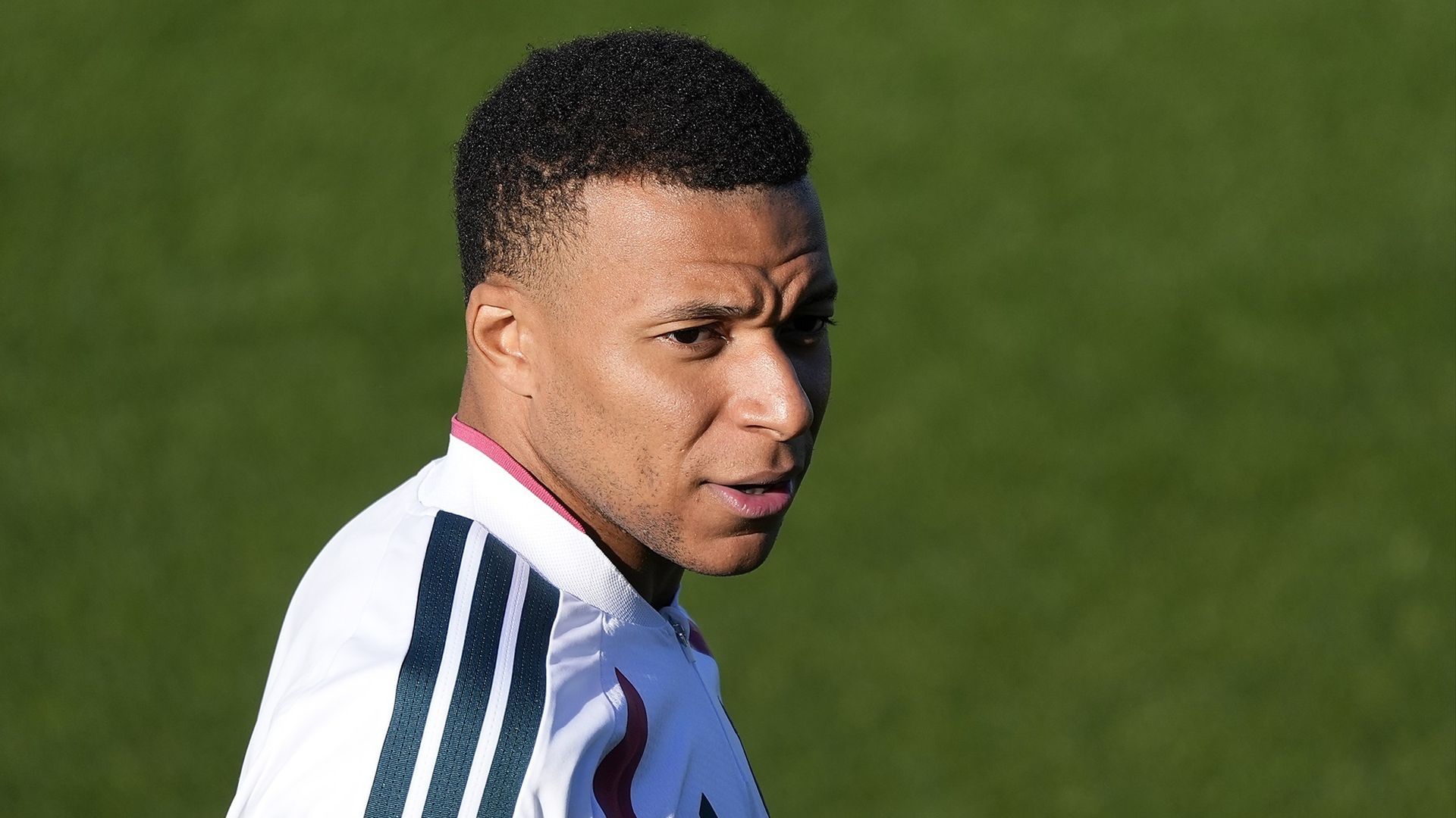 La tranquilidad de Kylian Mbappé tras perder el Balón de Oro y su polémica con China: "Clase y respeto"